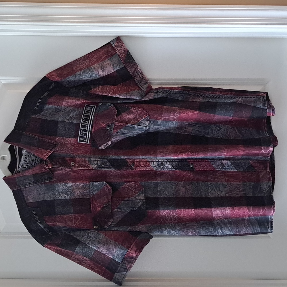 Men's Affliction shirt